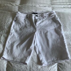 1822 Denim White Jean Shorts